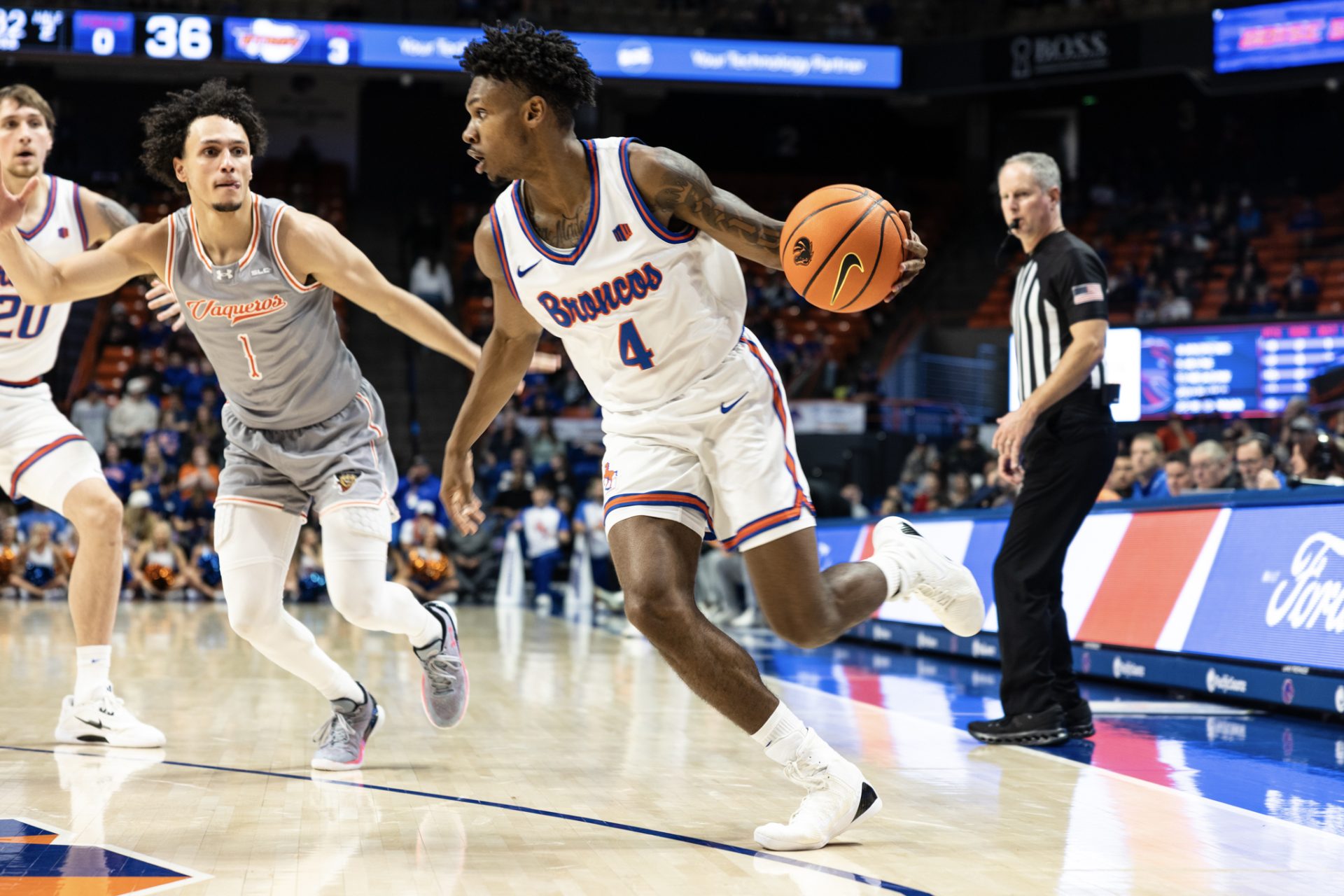 Dylan Andrews reaches 1,000 point milestone as Boise State grinds out wins